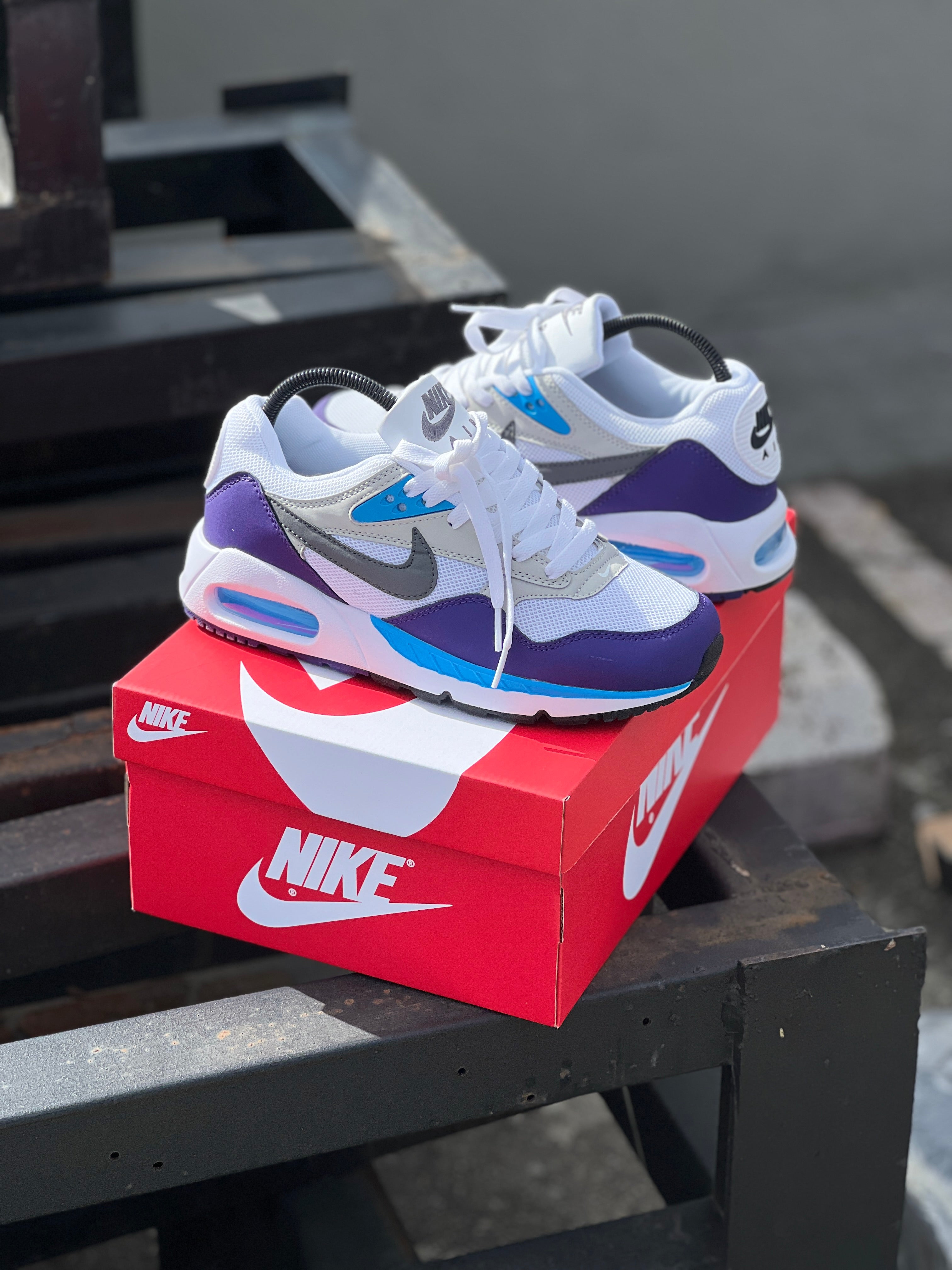 Tenis air max azul con blanco online